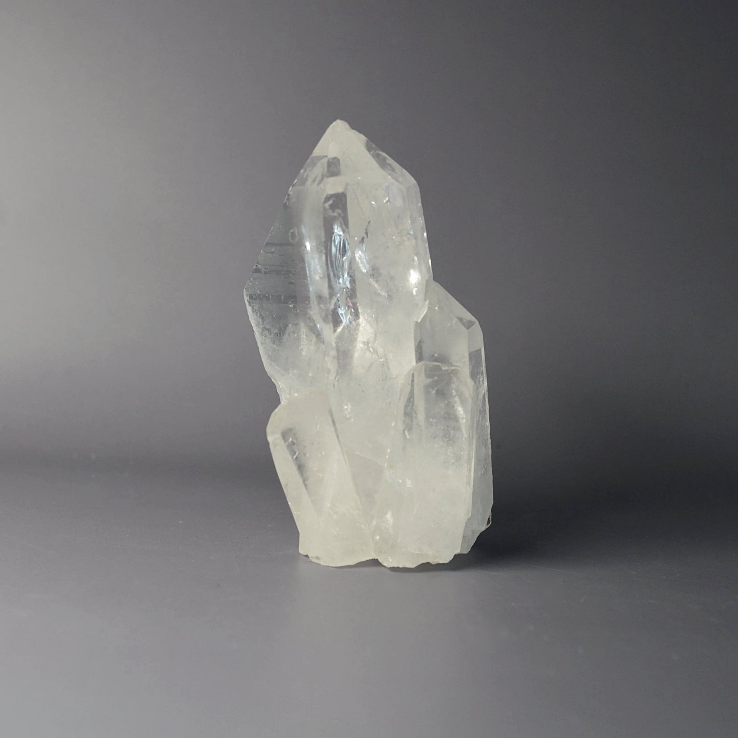 Bergkristall Gruppe mit Regenbogen