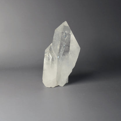 Bergkristall Gruppe mit Regenbogen