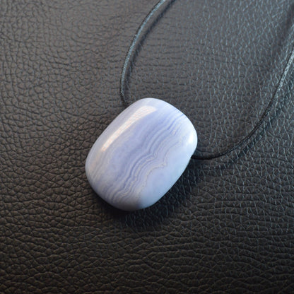 Blauer Chalcedon Anhänger
