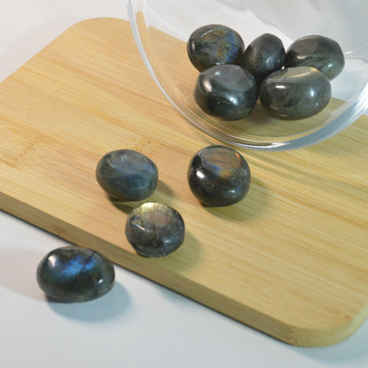 Labradorit Trommelstein