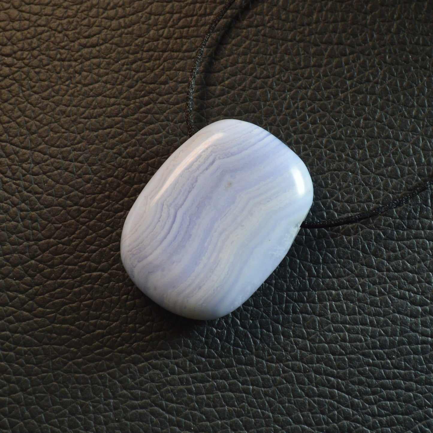Blauer Chalcedon Anhänger