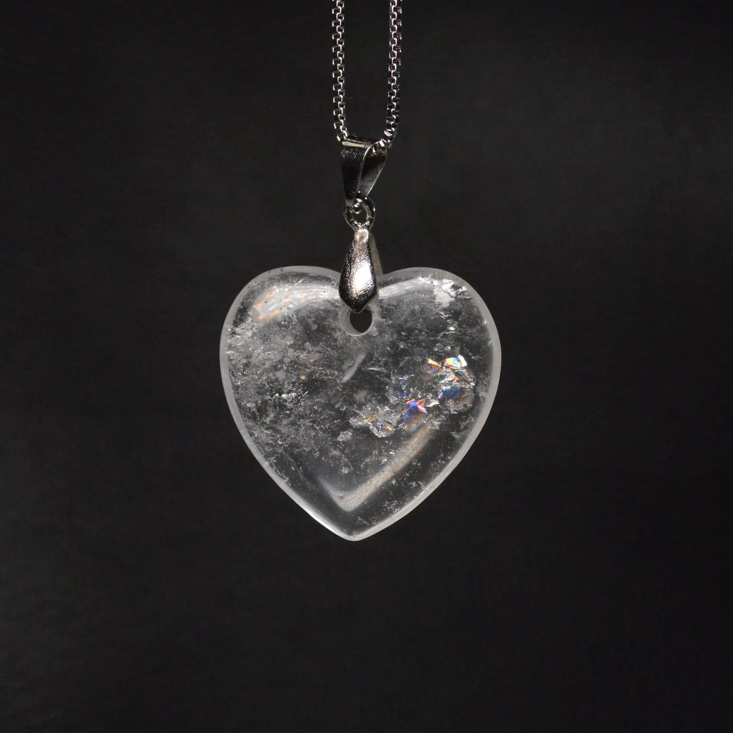 Bergkristall Herz Anhänger mit Regenbogen