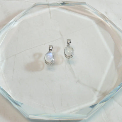 Regenbogenmondstein (weißer Labradorit) Anhänger