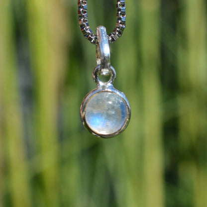 Regenbogenmondstein (weißer Labradorit) Anhänger