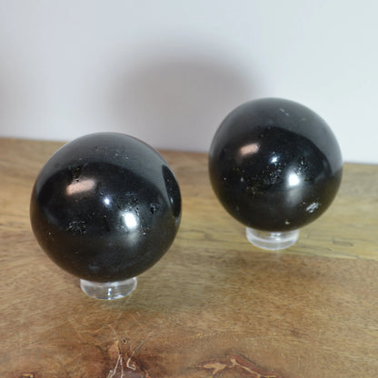 Schörl-Turmalin Kugel, verschiedene Größen