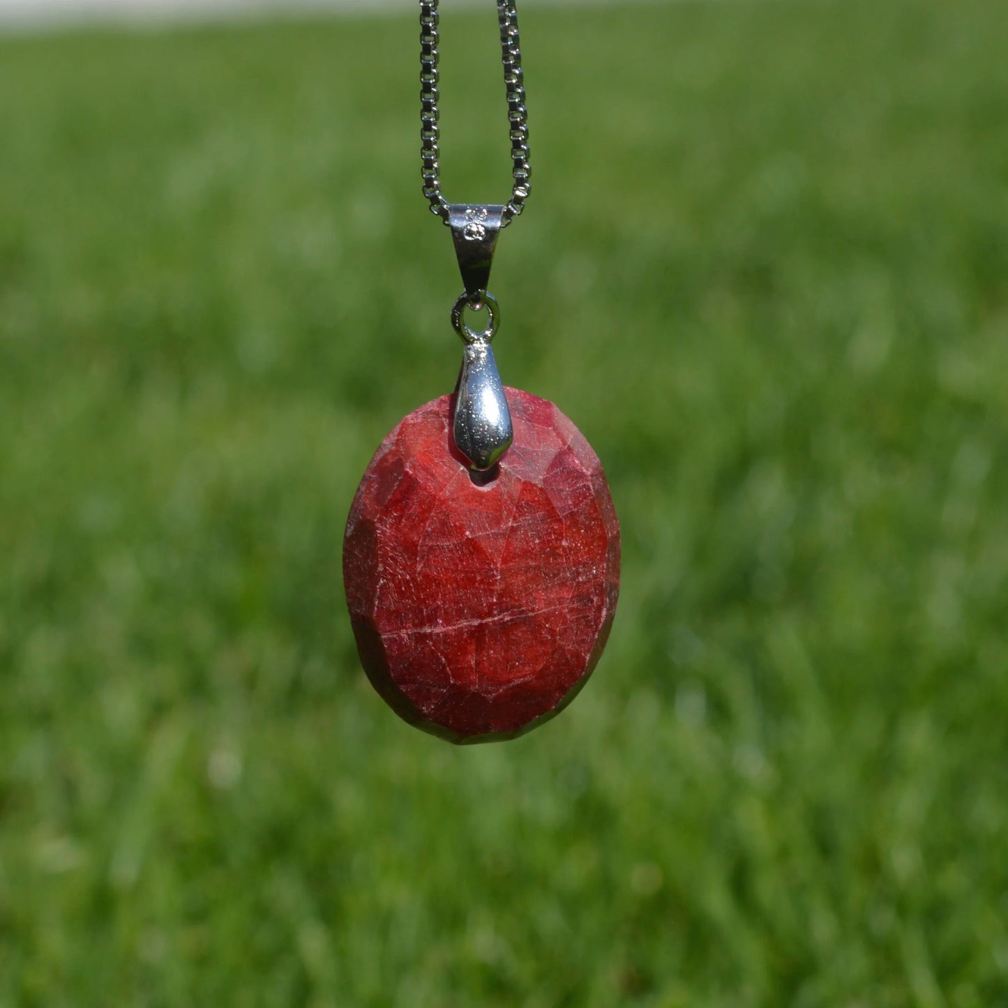 Rubin Anhänger (facettiert)