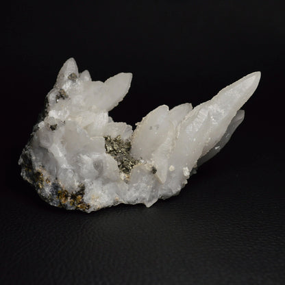 Calcit mit Pyrit Stufe