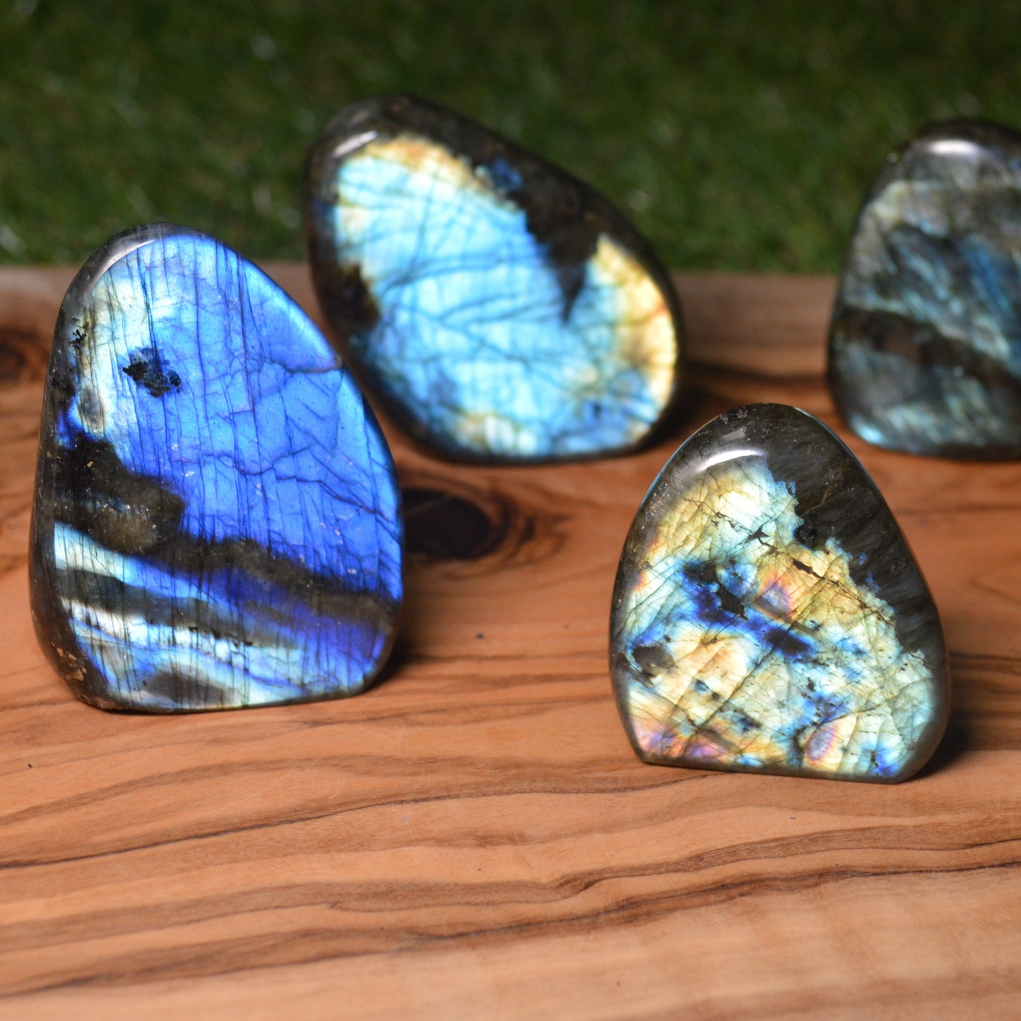 Labradorit Freiform (Klein)