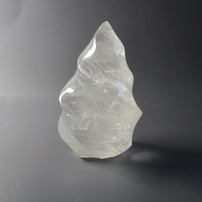 Bergkristall Flamme mit Regenbögen