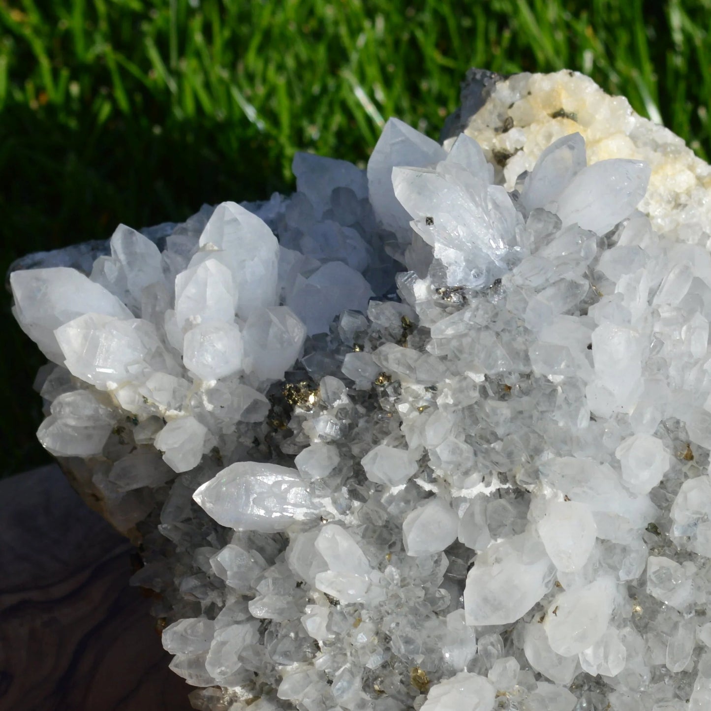 Bergkristall Stufe mit Pyrit