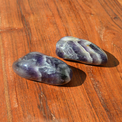 Chevron-Amethyst Handstein