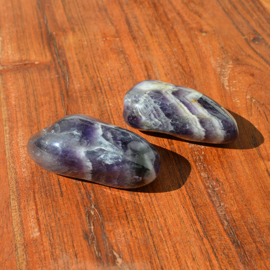 Chevron-Amethyst Handstein
