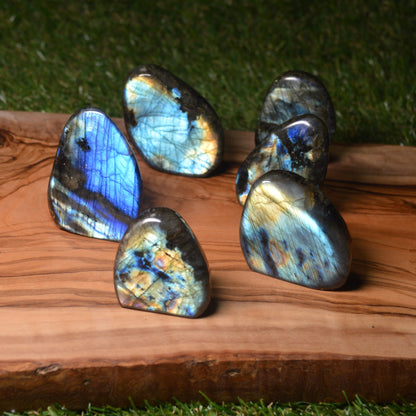 Labradorit Freiform (Klein)