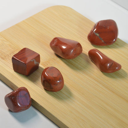 Roter Jaspis Trommelstein