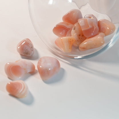 Aprikosen Achat Trommelstein