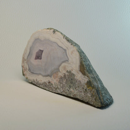 Achat Geode mit Amethyst