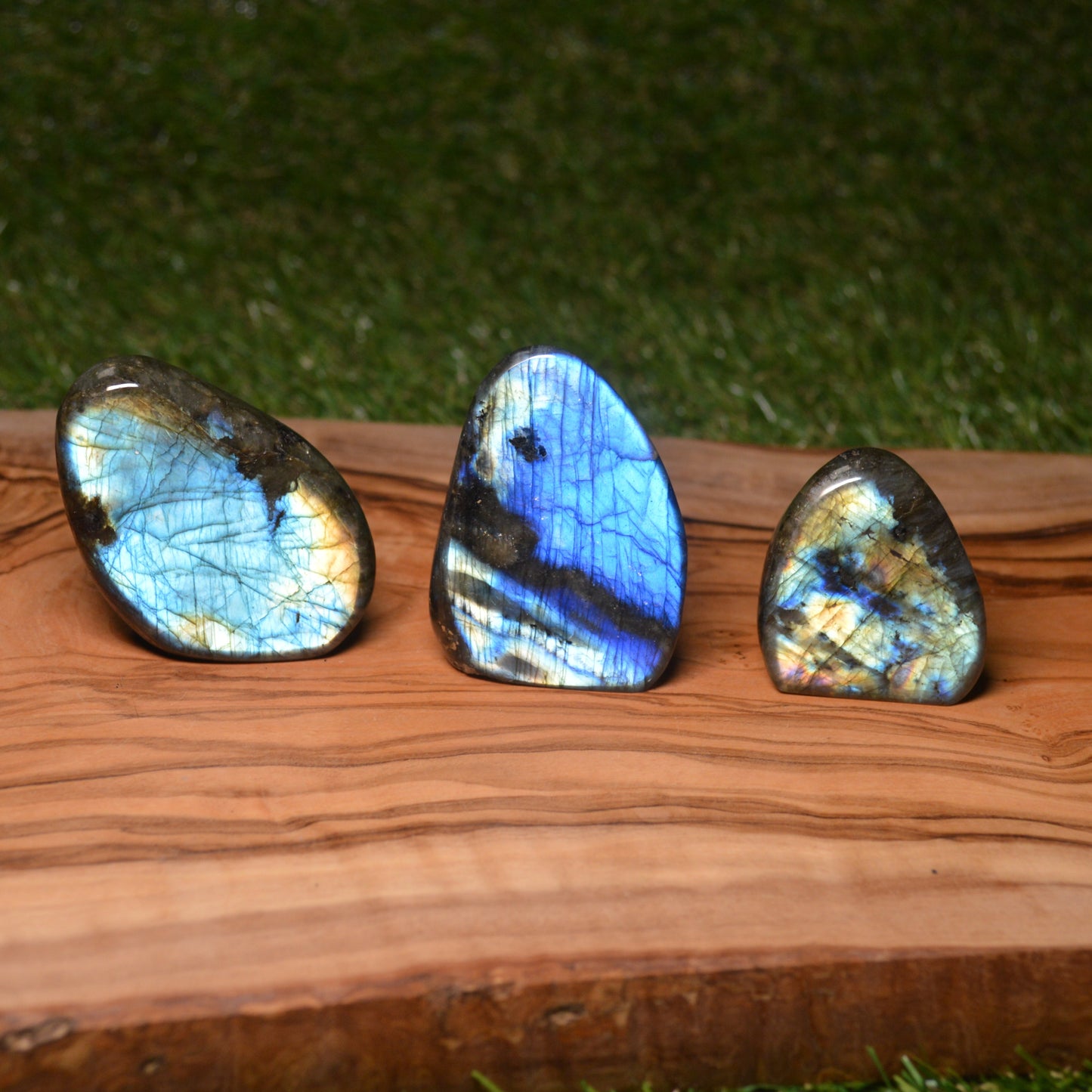 Labradorit Freiform (Klein)