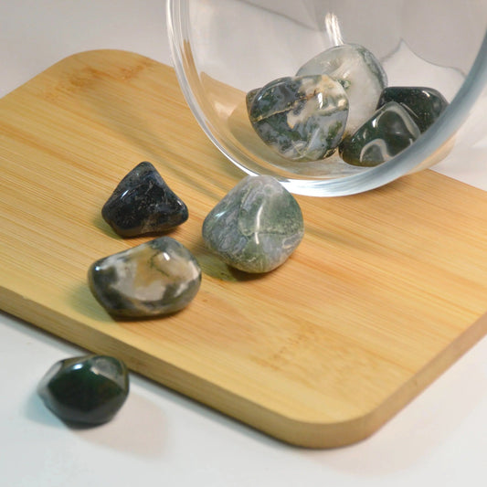 Moosachat Trommelstein