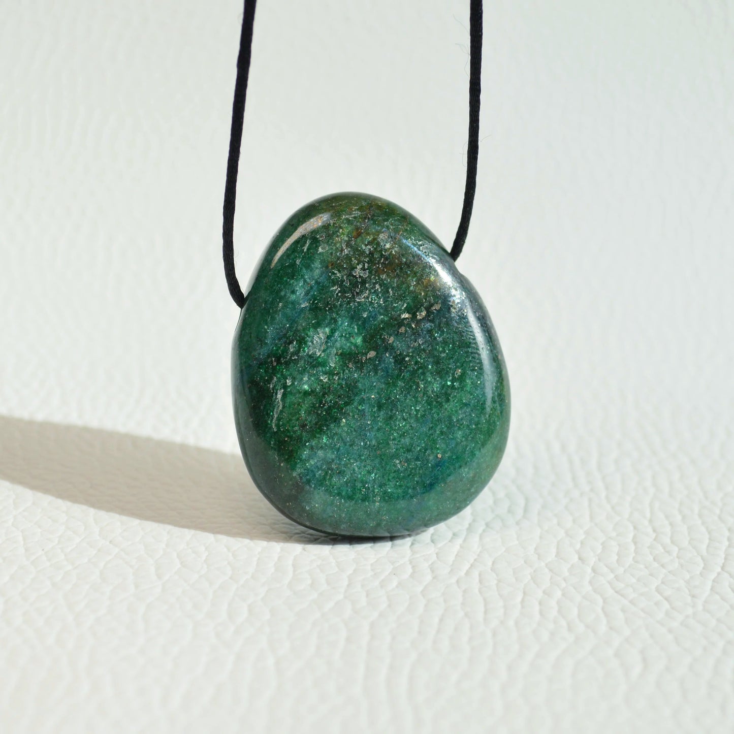 Grüner Aventurin mit Fuchsit Anhänger