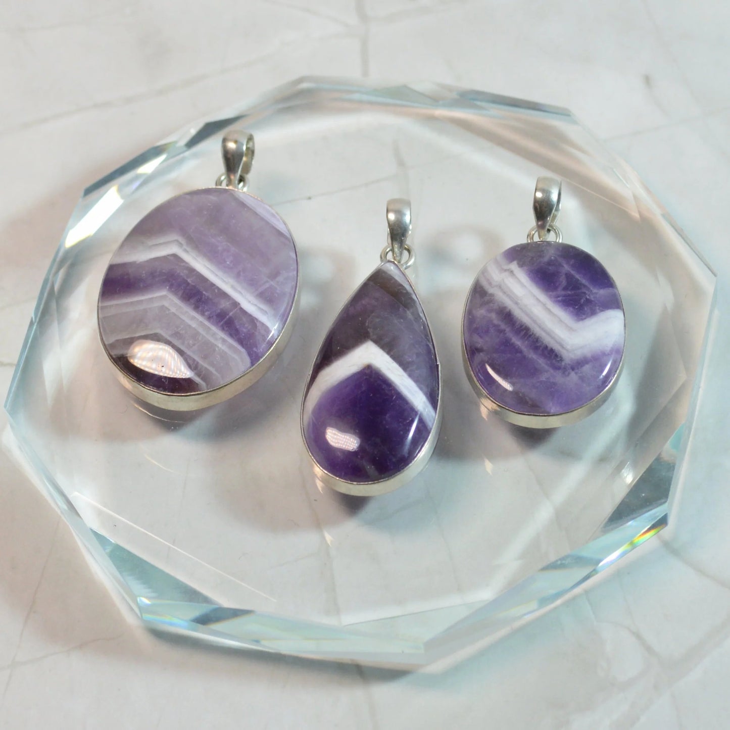 Chevron Amethyst Anhänger - wähle deinen Favoriten