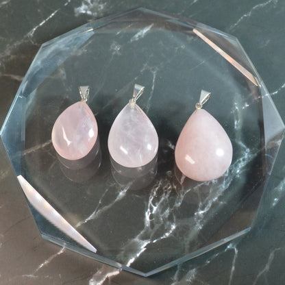 Rosenquarz Tropfen Anhänger, verschiedene Größen