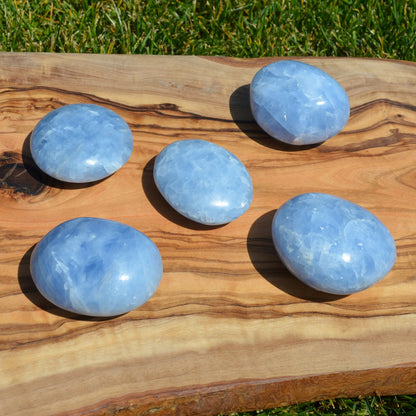 Blauer Calcit Handstein