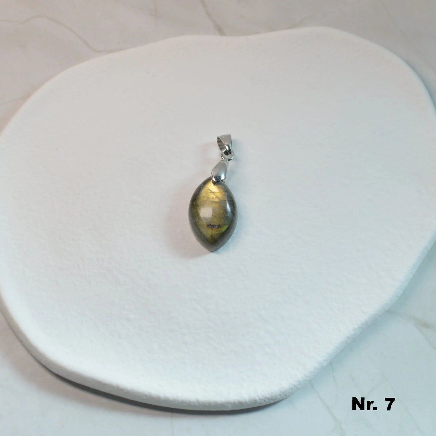 Labradorit Anhänger - wähle deinen Favoriten