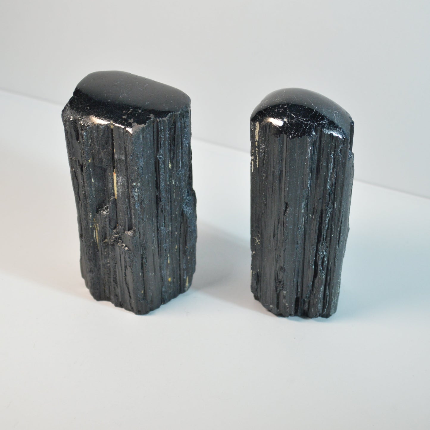 Schörl-Turmalin mit polierter Spitze (Groß)