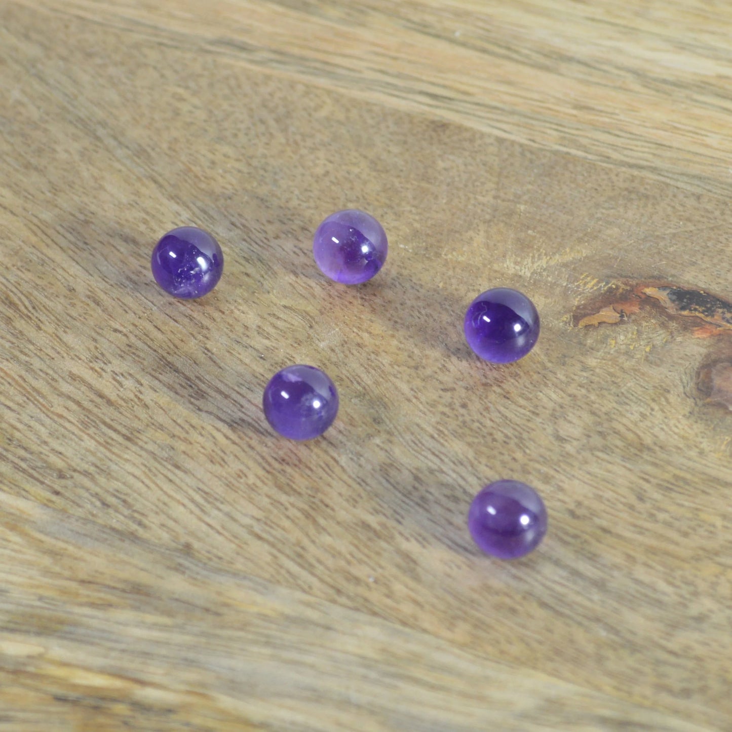 Amethyst Kugel mit Kronen Kugelhalter (Super-Mini)