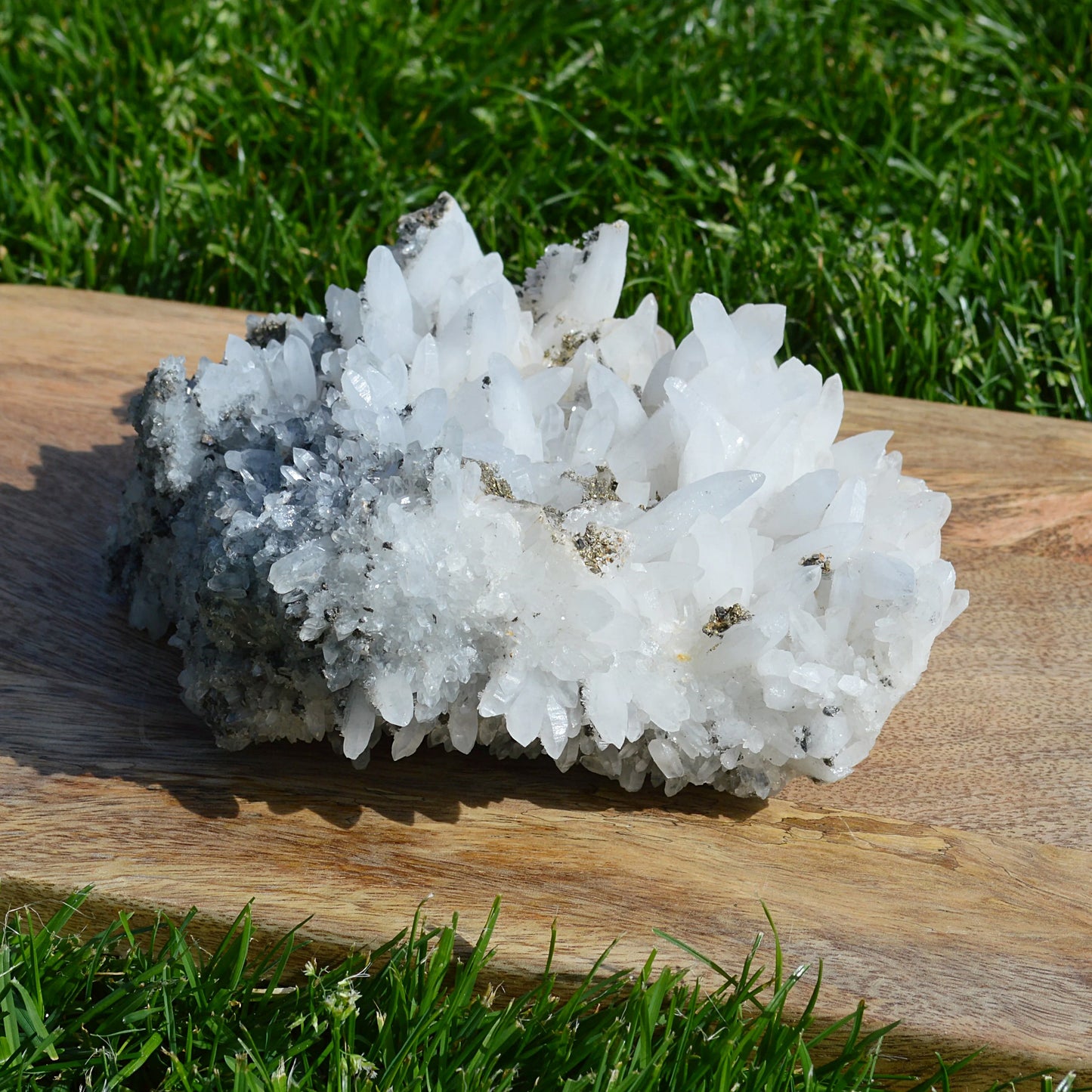 Bergkristall Stufe mit Pyrit 1,95Kg