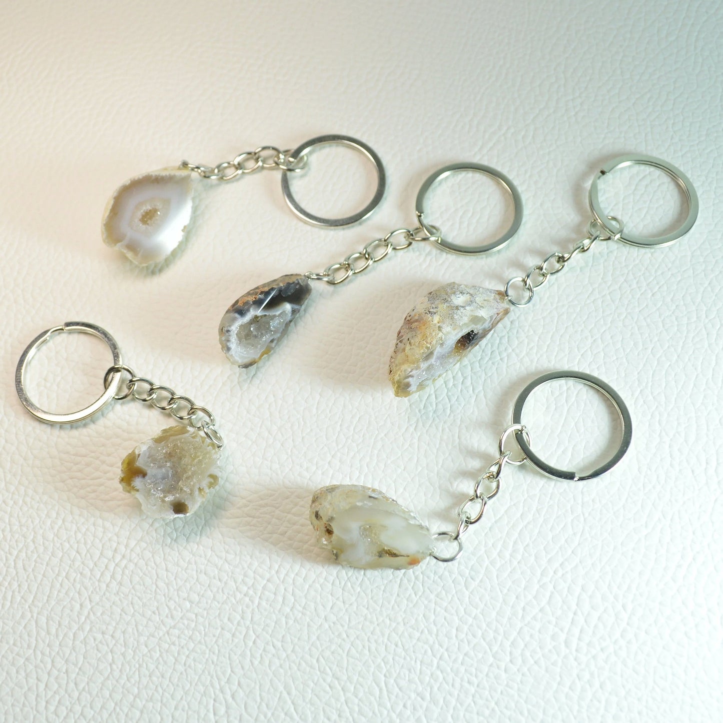 Achat Geode Schlüsselanhänger auch (Nussgeode) genannt – perfekter Begleiter für unterwegs.