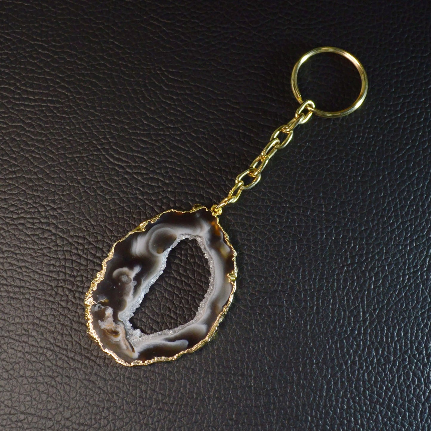 Achat Geode Glücksgeode Schlüsselanhänger in Gold – natürliches Unikat.