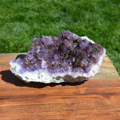 Amethyst Drusenstück mit Hämatit