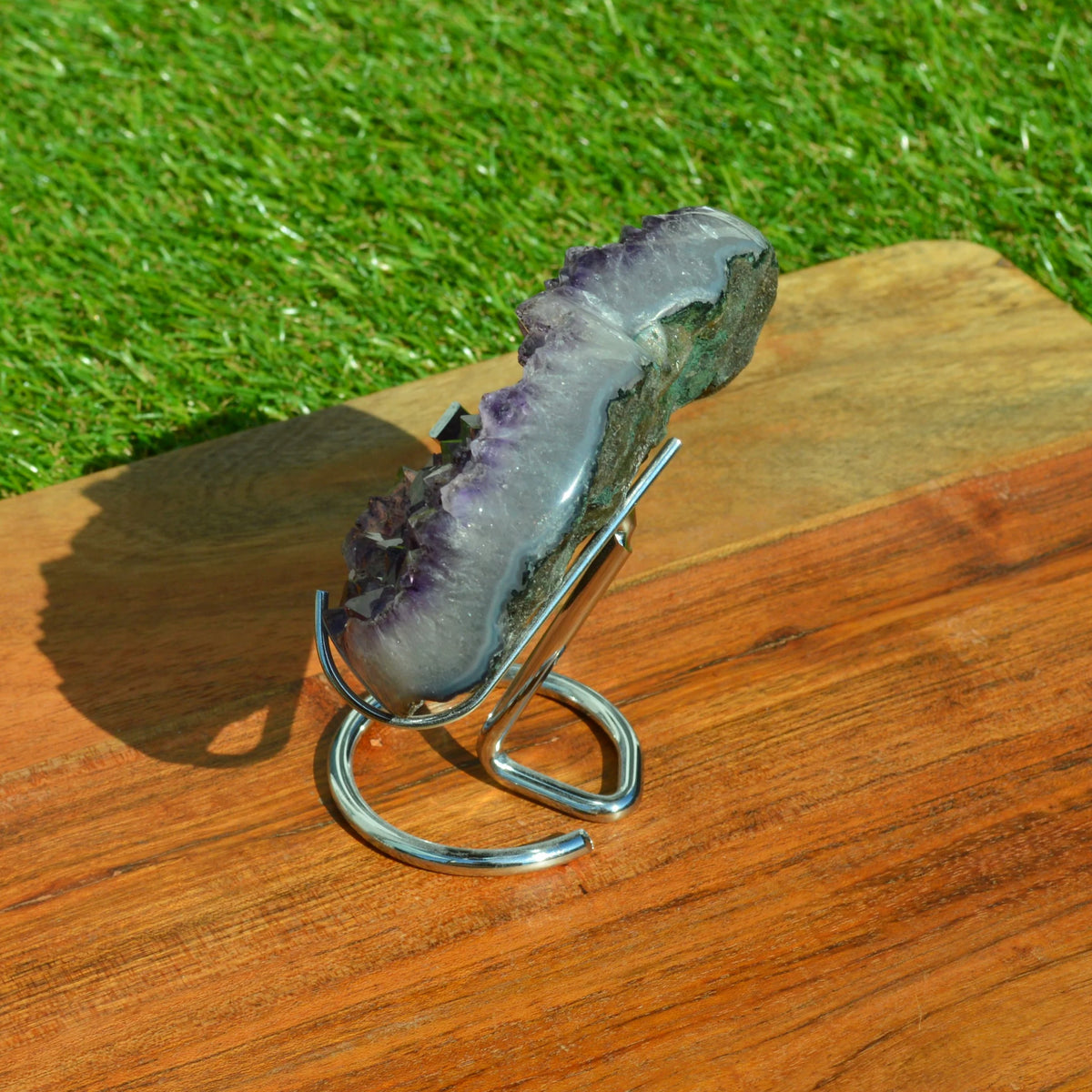Amethystdrusen Herz auf Metallhalterung