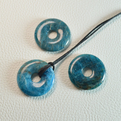 Blauer Apatit Donut - 30mm