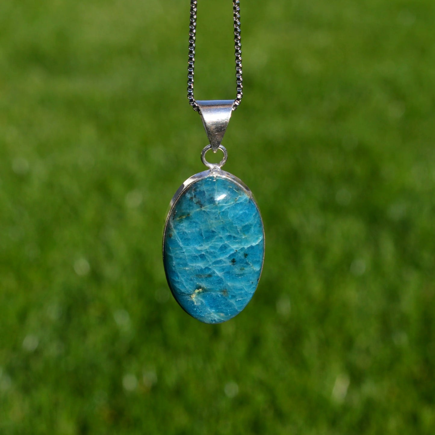 Blauer Apatit Anhänger