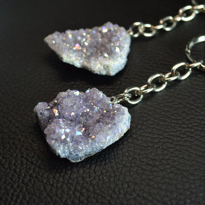 Einzigartiger Amethyst Schlüsselanhänger mit Aura-Finish von Natural Crystals.