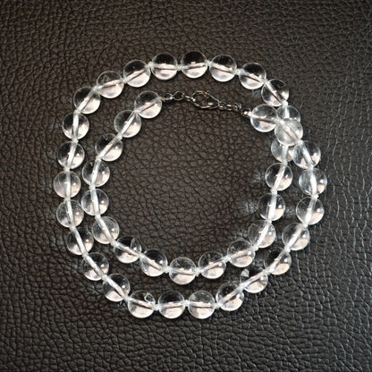 Elegante Bergkristall Kette mit transparenten 8mm Kristallperlen – perfekt als Geschenk oder für den Alltag.