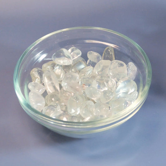 Bergkristall Trommelstein Minis - ideal zum Aufladen, Dekorieren oder für Energiearbeit.