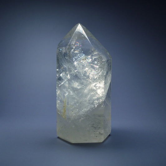 Bergkristall Spitze mit Regenbögen