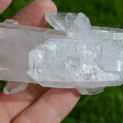 Bergkristall Doppelender Gruppe mit Regenbögen