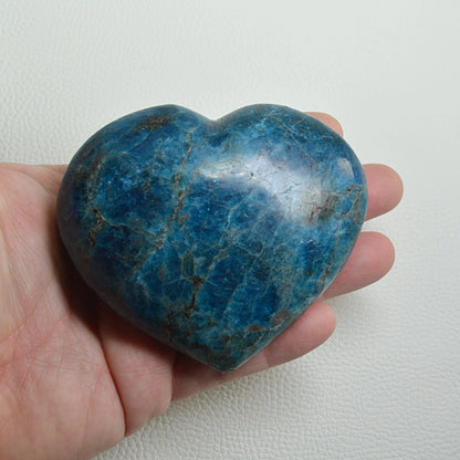Blauer Apatit Herz