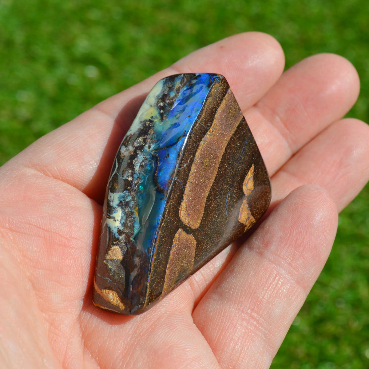 Boulder Opal Freiform