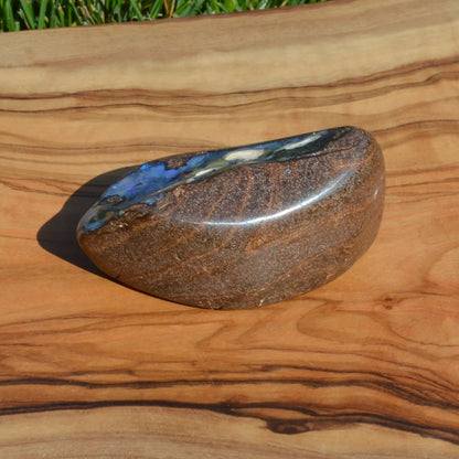 Boulder Opal Freiform