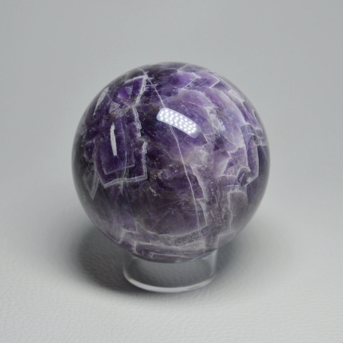 Chevron-Amethyst Kugel 63mm