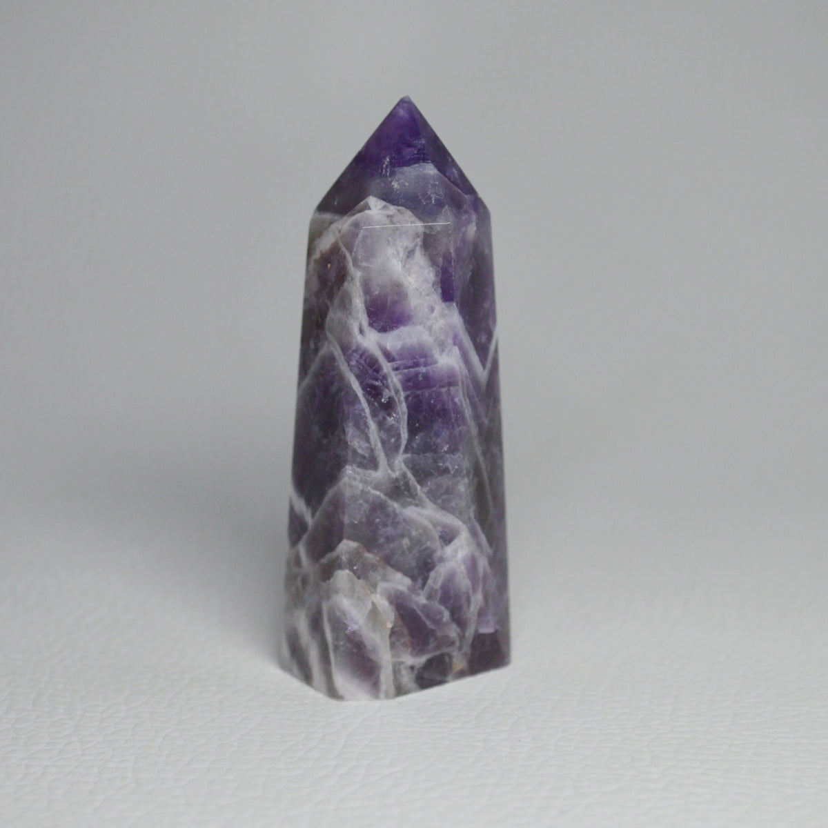 Chevron-Amethyst Turm