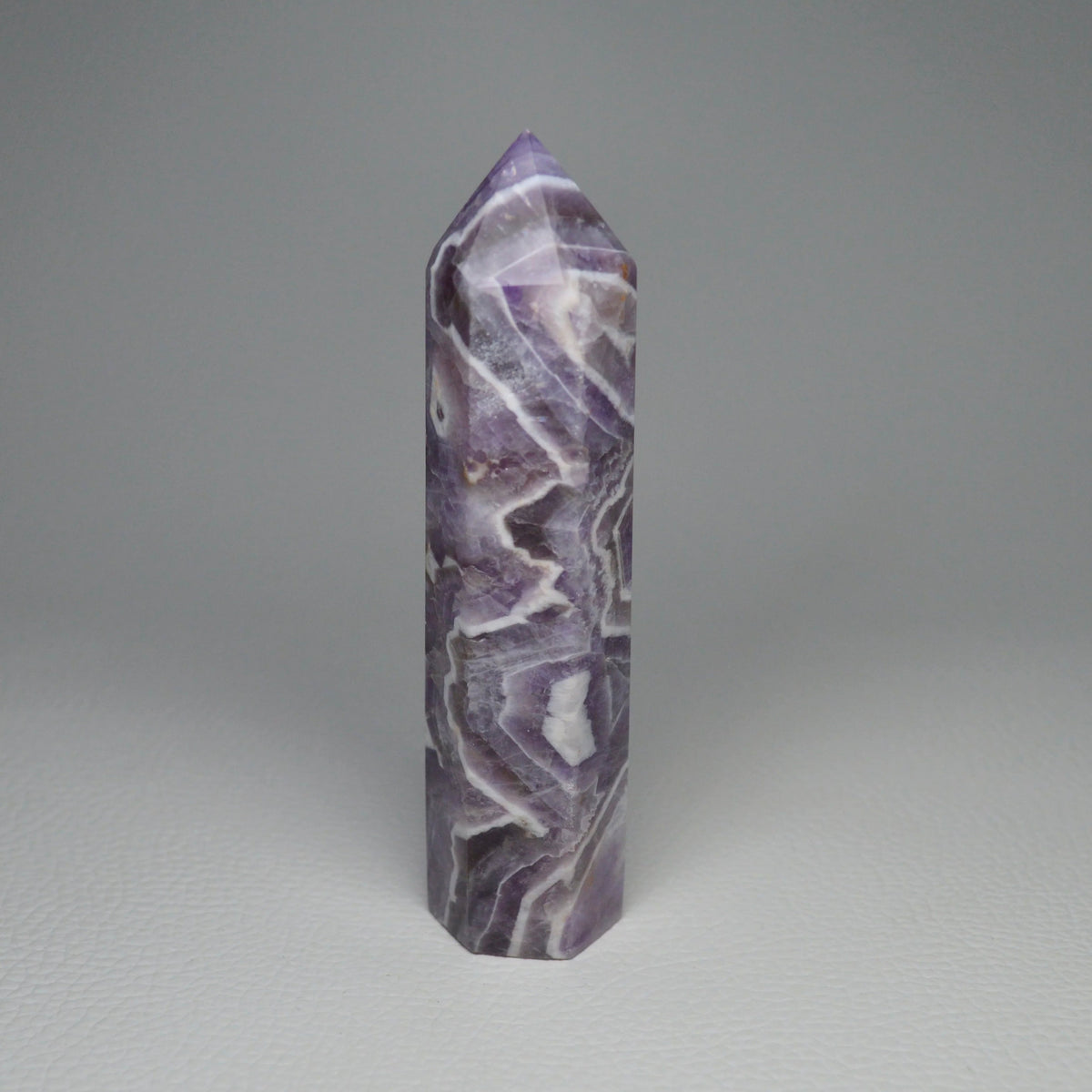 Chevron Amethyst Turm