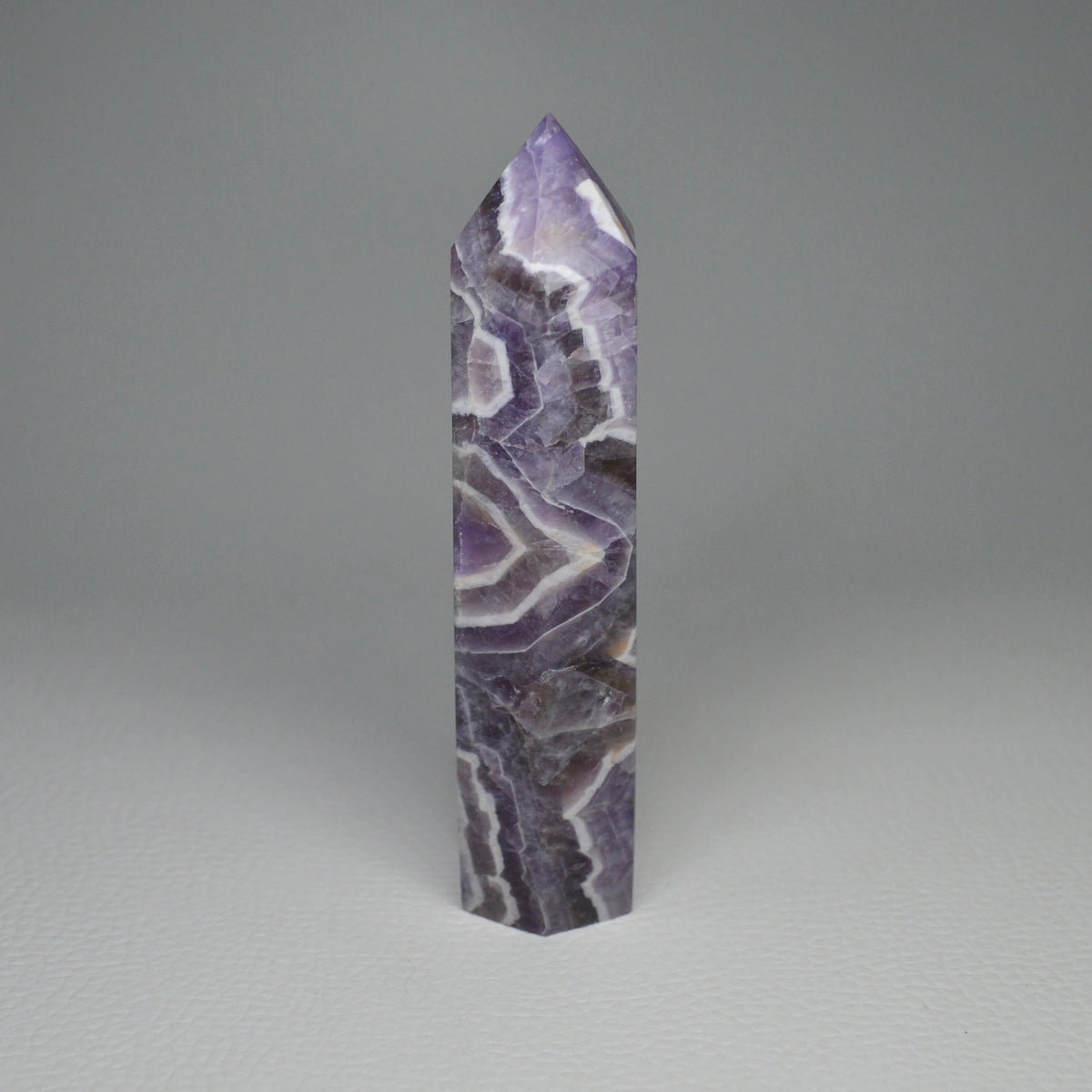Chevron Amethyst Turm