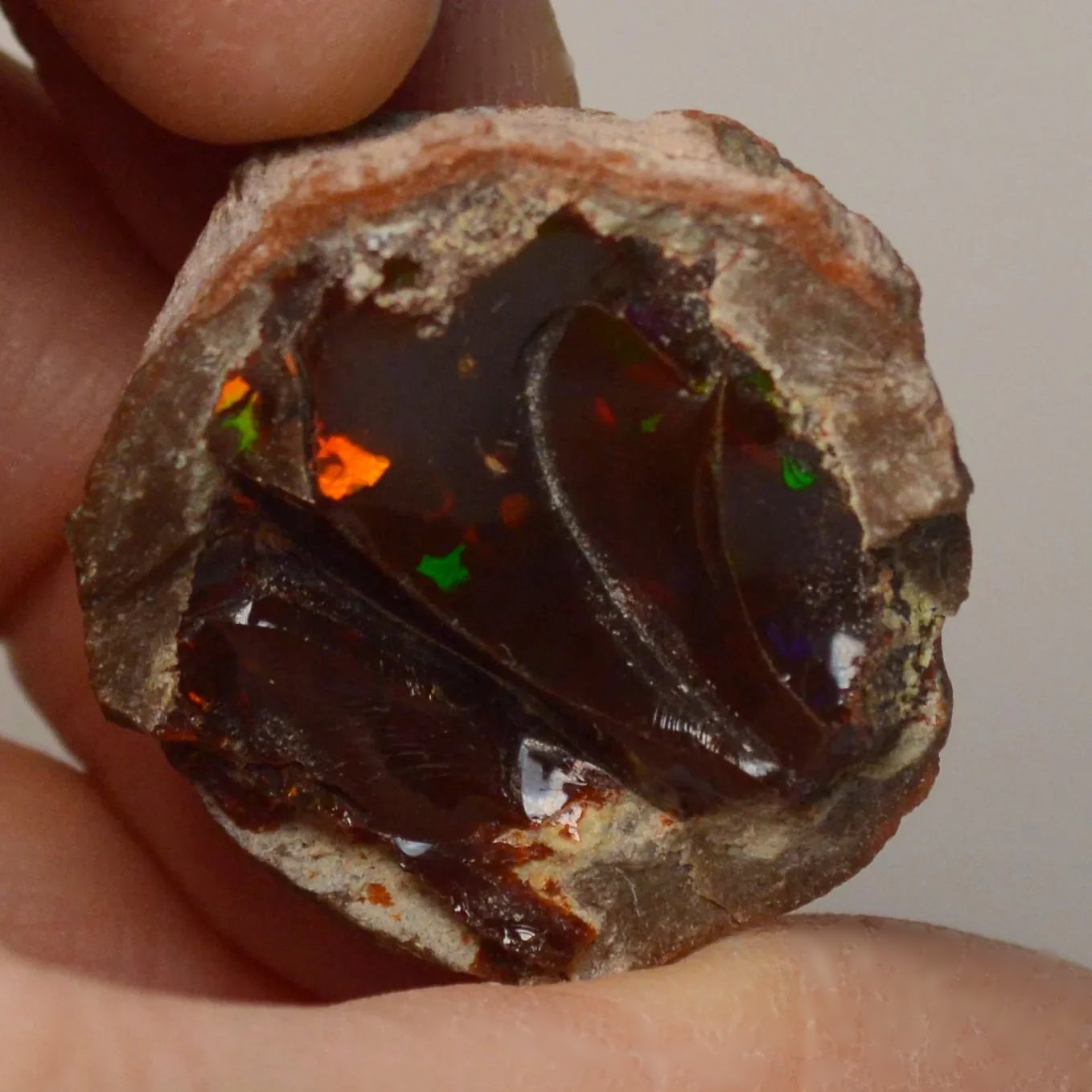 Schokoladen Opal (Mezezo)