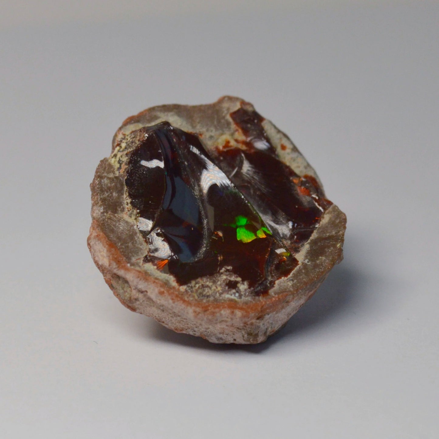 Schokoladen Opal (Mezezo)